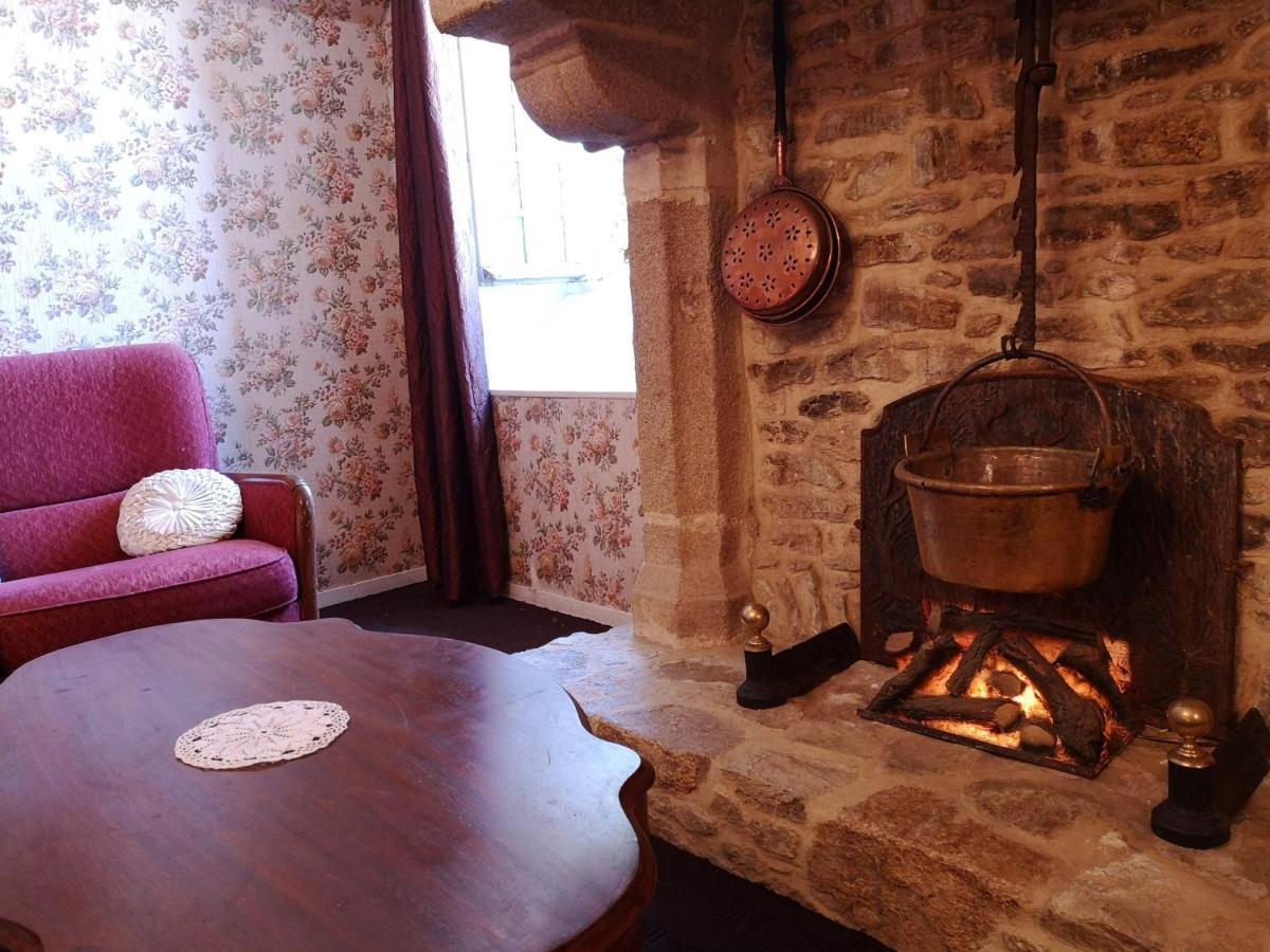 Manoir De La Foulerie Bed and Breakfast Ancteville Exteriör bild