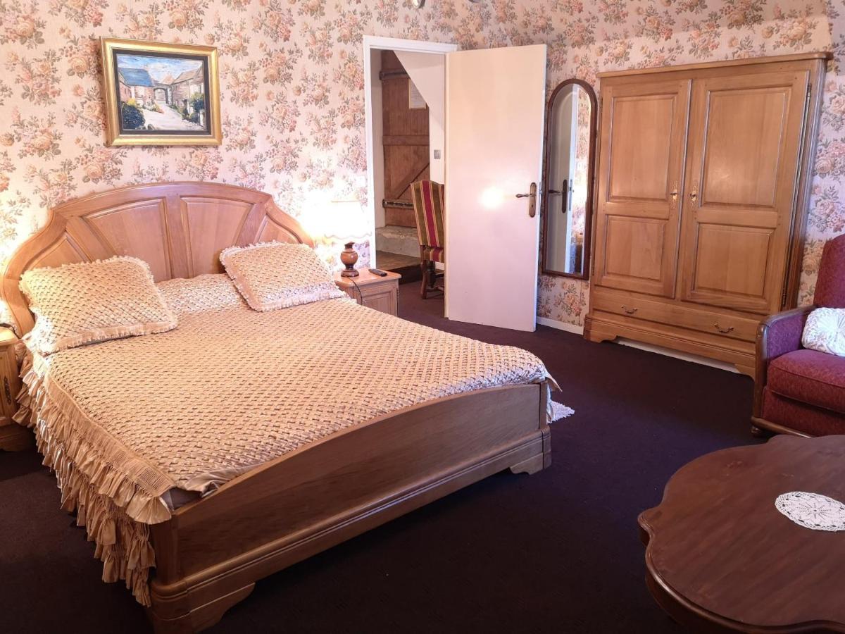 Manoir De La Foulerie Bed and Breakfast Ancteville Exteriör bild